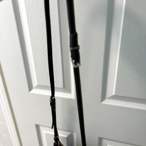 dooney and bourke crossbody - Picture 3 of 7